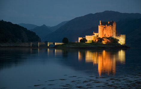 Eilean Donan at Night